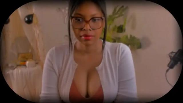 Image 7 of bellablakes18 Stream on Chaturbate on 26 days ago