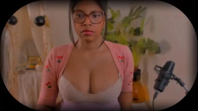 Image 2 of bellablakes18 Stream on Chaturbate on 16 days ago