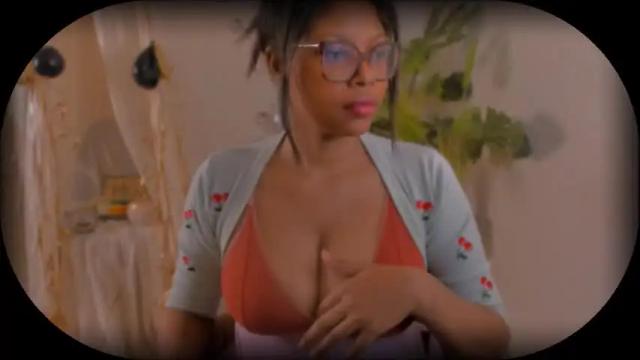 Image 3 of bellablakes18 Stream on Chaturbate on 3 days ago