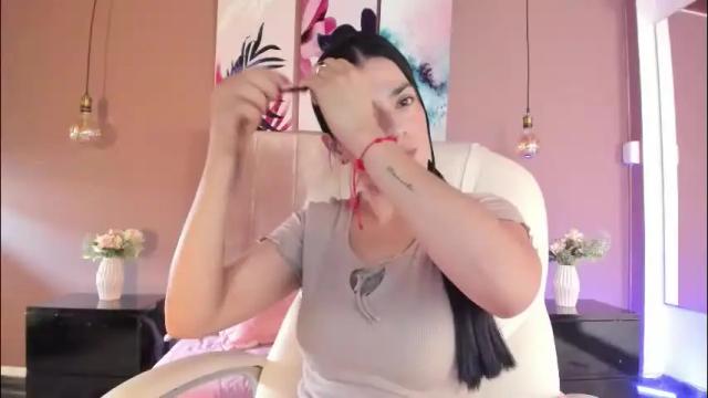 Image 2 of bellaclaiir Stream on Chaturbate on 2 months ago