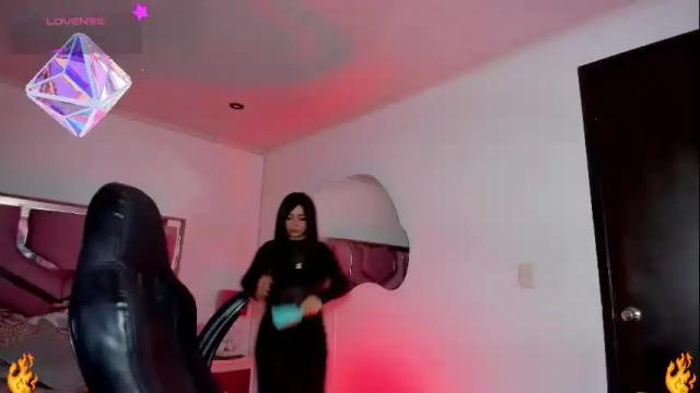 Image 2 of belladiamond18 Stream on Chaturbate on 1 month ago