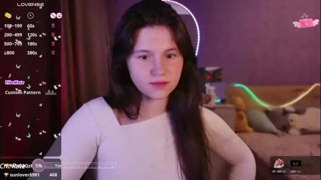 Image 8 of bellaelya Stream on Chaturbate on 5 months ago