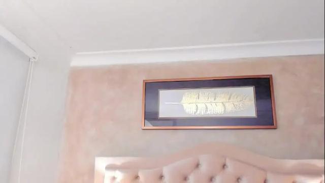Image 12 of bellafontana Stream on Chaturbate on 1 month ago