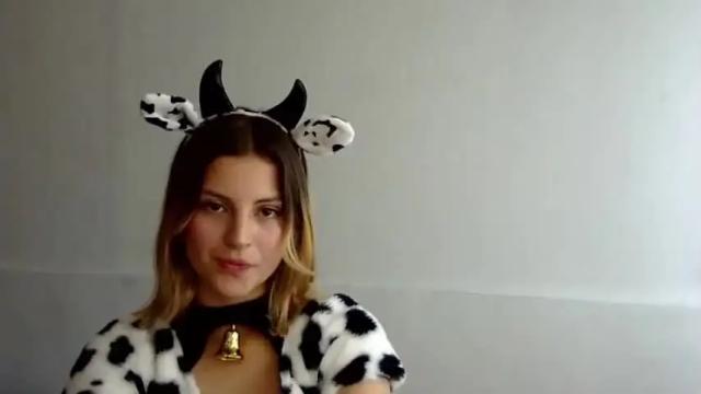 Image 10 of bellafor Stream on Chaturbate on 19 months ago