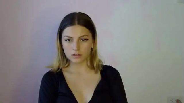 Image 12 of bellafor Stream on Chaturbate on 19 months ago