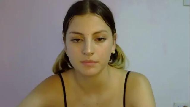 Image 2 of bellafor Stream on Chaturbate on 19 months ago