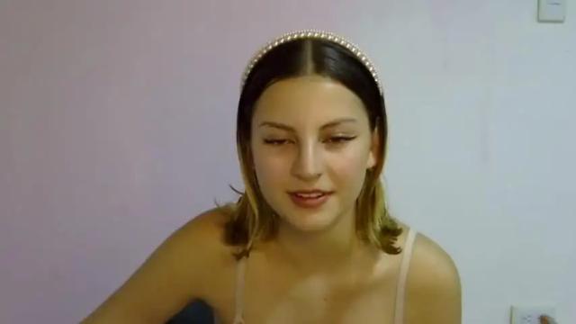 Image 3 of bellafor Stream on Chaturbate on 19 months ago