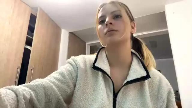 Image 3 of bellafor Stream on Chaturbate on 14 months ago