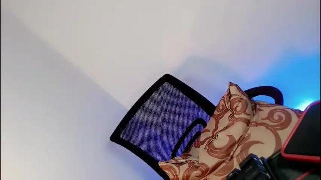 Image 11 of bellafucks1 Stream on Chaturbate on 1 month ago