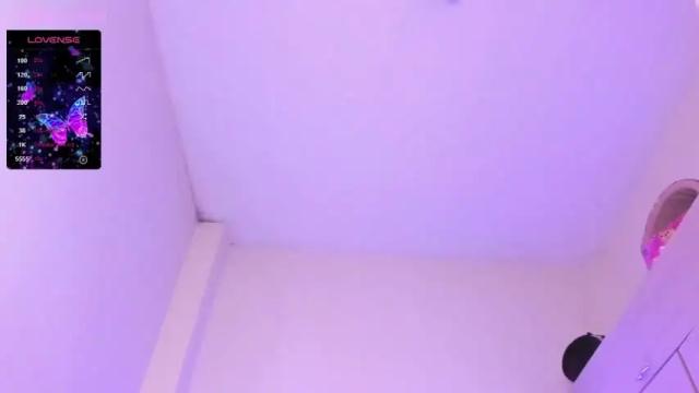 Image 3 of bellahouston Stream on Chaturbate on 17 months ago