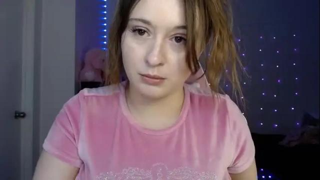 Image 12 of bellamonroee Stream on Chaturbate on 16 days ago