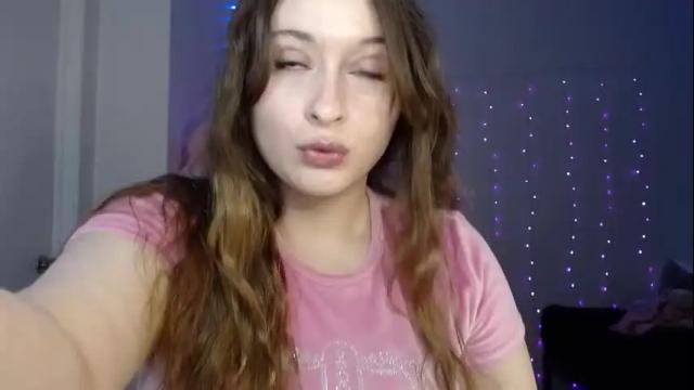 Image 2 of bellamonroee Stream on Chaturbate on 16 days ago