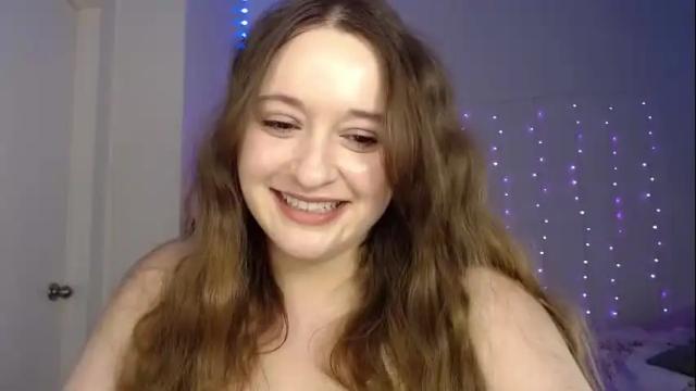 Image 2 of bellamonroee Stream on Chaturbate on 7 days ago