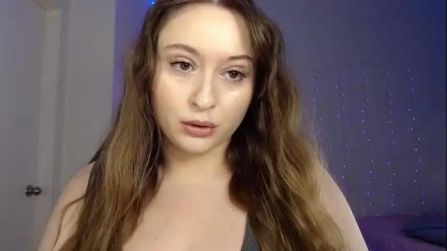 Image 3 of bellamonroee Stream on Chaturbate on 3 days ago