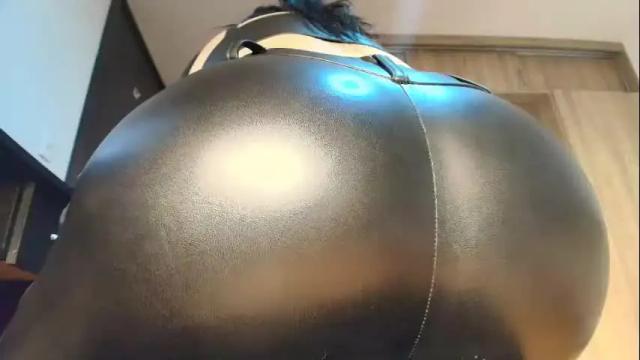 Image 12 of bellangel_ Stream on Chaturbate on 1 month ago