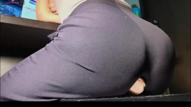 Image 3 of bellangel_ Stream on Chaturbate on 6 days ago