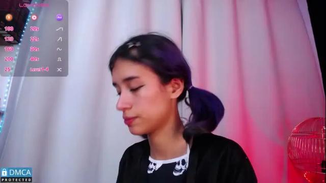 Image 3 of bellaodisea Stream on Chaturbate on 1 month ago