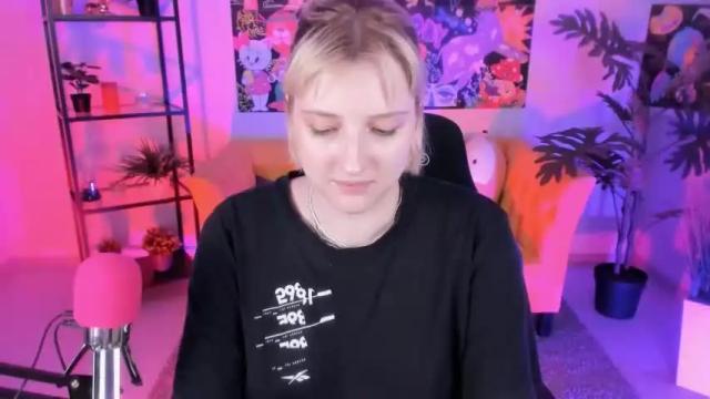 Image 4 of bellarapoport Stream on Chaturbate on 13 months ago