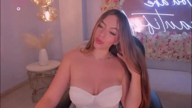 Image 2 of bellarosex1 Stream on Chaturbate on 1 month ago