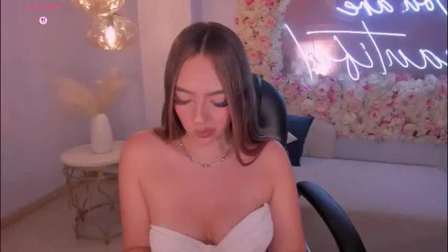 Image 4 of bellarosex1 Stream on Chaturbate on 1 month ago