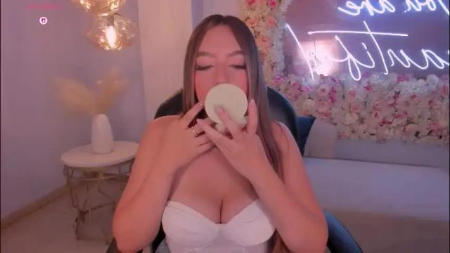 Image 6 of bellarosex1 Stream on Chaturbate on 1 month ago