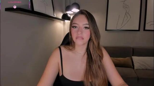 Image 12 of bellarosex1 Stream on Chaturbate on 1 month ago