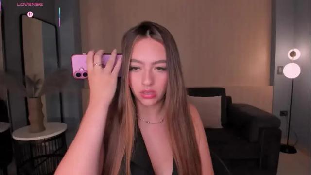 Image 7 of bellarosex1 Stream on Chaturbate on 29 days ago