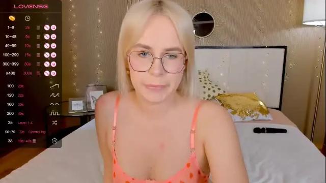 Image 10 of bellatip Stream on Chaturbate on 16 days ago