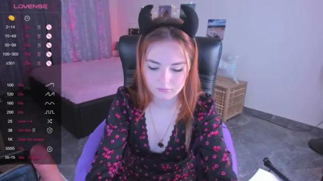 Image 3 of bellatorne Stream on Chaturbate on 14 months ago