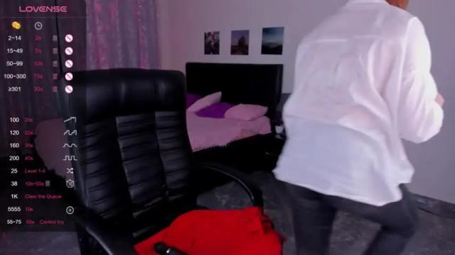 Image 3 of bellatorne Stream on Chaturbate on 13 months ago