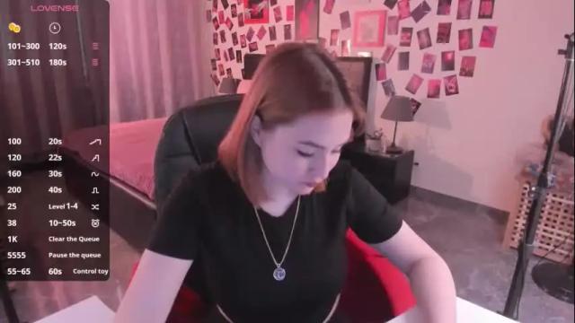 Image 3 of bellatorne Stream on Chaturbate on 26 days ago
