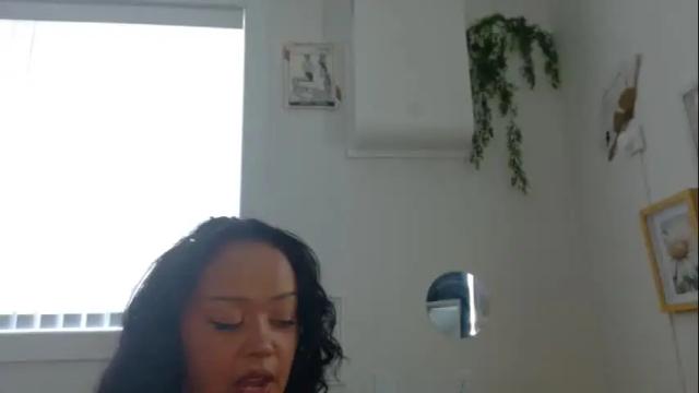 Image 7 of bellatrix993 Stream on Chaturbate on 4 months ago