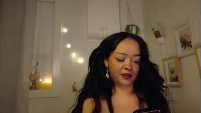 Image 6 of bellatrix993 Stream on Chaturbate on 29 days ago