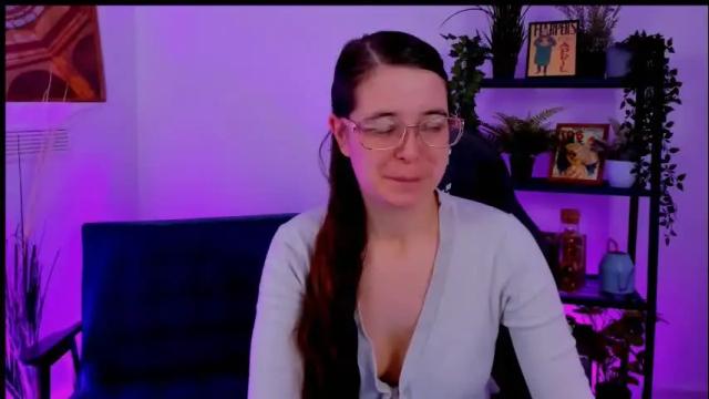 Image 6 of bellatrixllestrange Stream on Chaturbate on 13 days ago