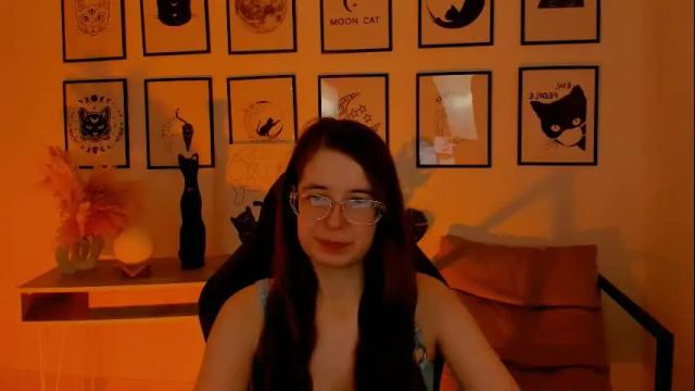 Image 2 of bellatrixllestrange Stream on Chaturbate on 2 months ago