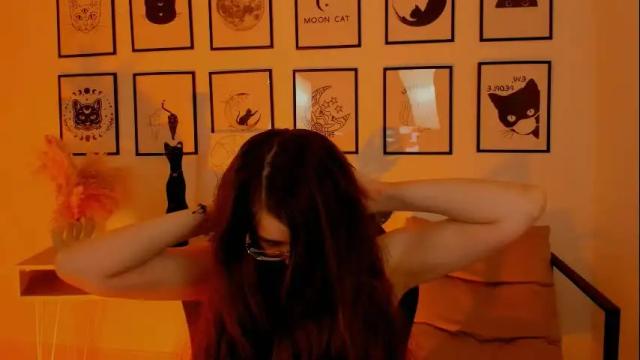 Image 3 of bellatrixllestrange Stream on Chaturbate on 2 months ago