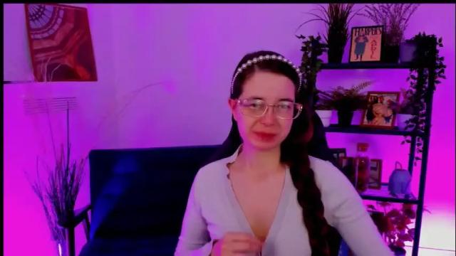 Image 2 of bellatrixllestrange Stream on Chaturbate on 3 days ago