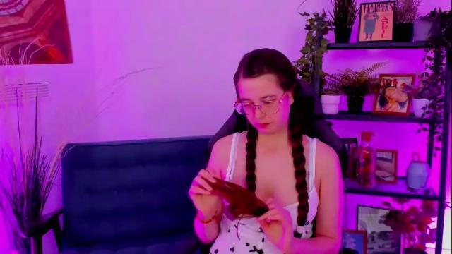 Image 3 of bellatrixllestrange Stream on Chaturbate on 2 months ago