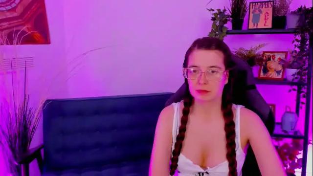 Image 8 of bellatrixllestrange Stream on Chaturbate on 2 months ago