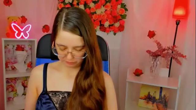 Image 4 of bellatrixllestrange Stream on Chaturbate on 2 months ago