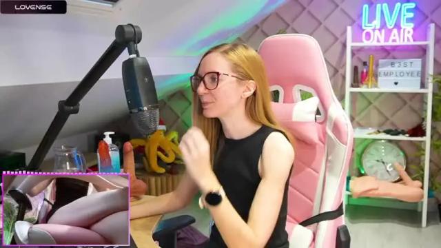 Image 10 of belle_alice Stream on Chaturbate on 16 months ago