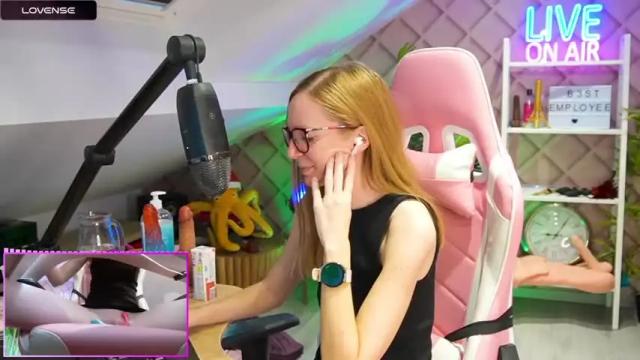 Image 6 of belle_alice Stream on Chaturbate on 16 months ago