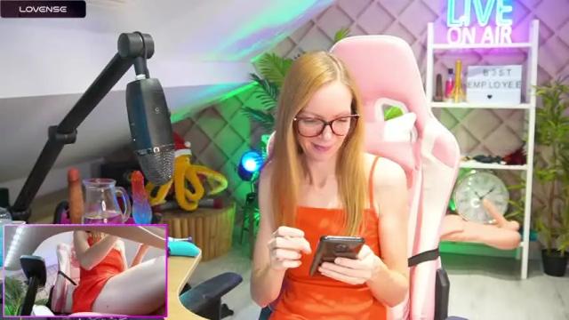 Image 11 of belle_alice Stream on Chaturbate on 15 months ago