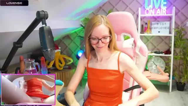 Image 8 of belle_alice Stream on Chaturbate on 15 months ago