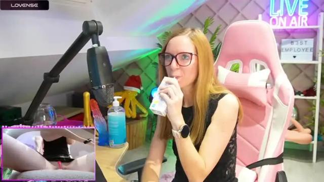 Image 8 of belle_alice Stream on Chaturbate on 15 months ago