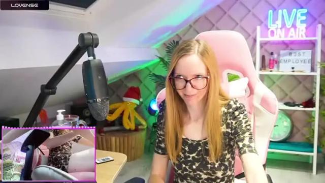 Image 10 of belle_alice Stream on Chaturbate on 15 months ago