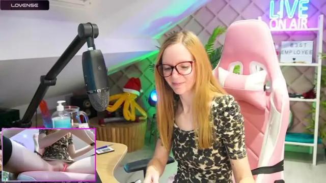 Image 7 of belle_alice Stream on Chaturbate on 15 months ago
