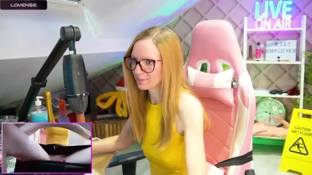 Image 4 of belle_alice Stream on Chaturbate on 14 months ago