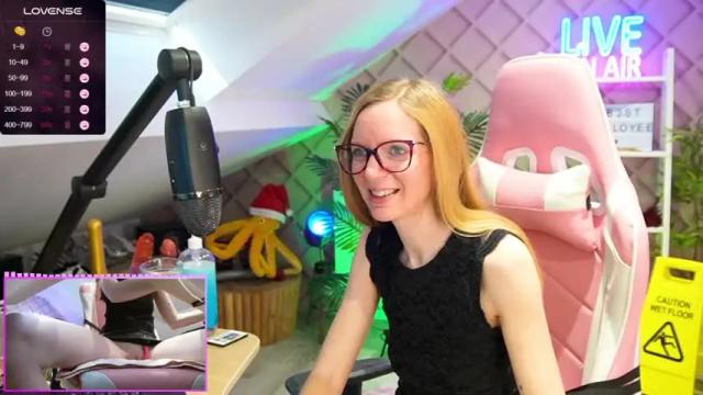 Image 2 of belle_alice Stream on Chaturbate on 14 months ago