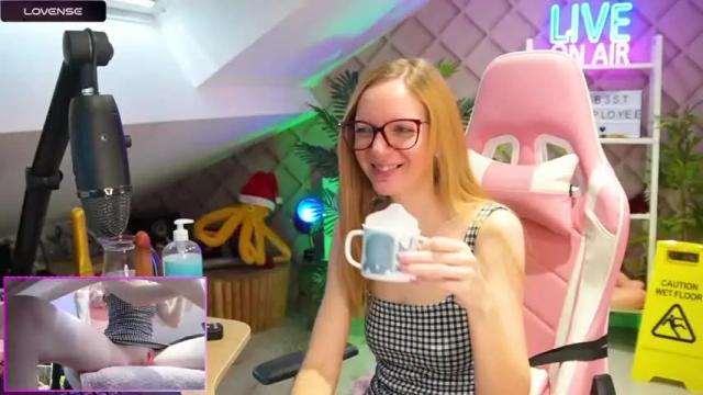 Image 6 of belle_alice Stream on Chaturbate on 14 months ago